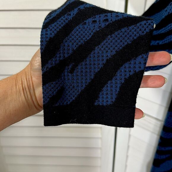 Chico's Cardigan Size 1 (8) Double Knit Zebra Print - Picture 8 of 15